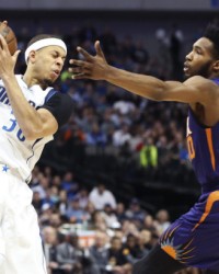  布克压哨绝杀太阳险胜快船豪取四连胜