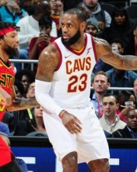  三球24+12黄蜂终结骑士连胜  