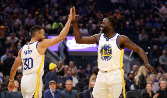  莫兰特超远压哨绝杀灰熊险胜森林狼显韧性