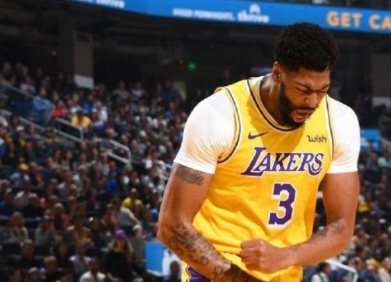  浓眉哥伤退湖人惨败掘金遭遇赛季最大分差  